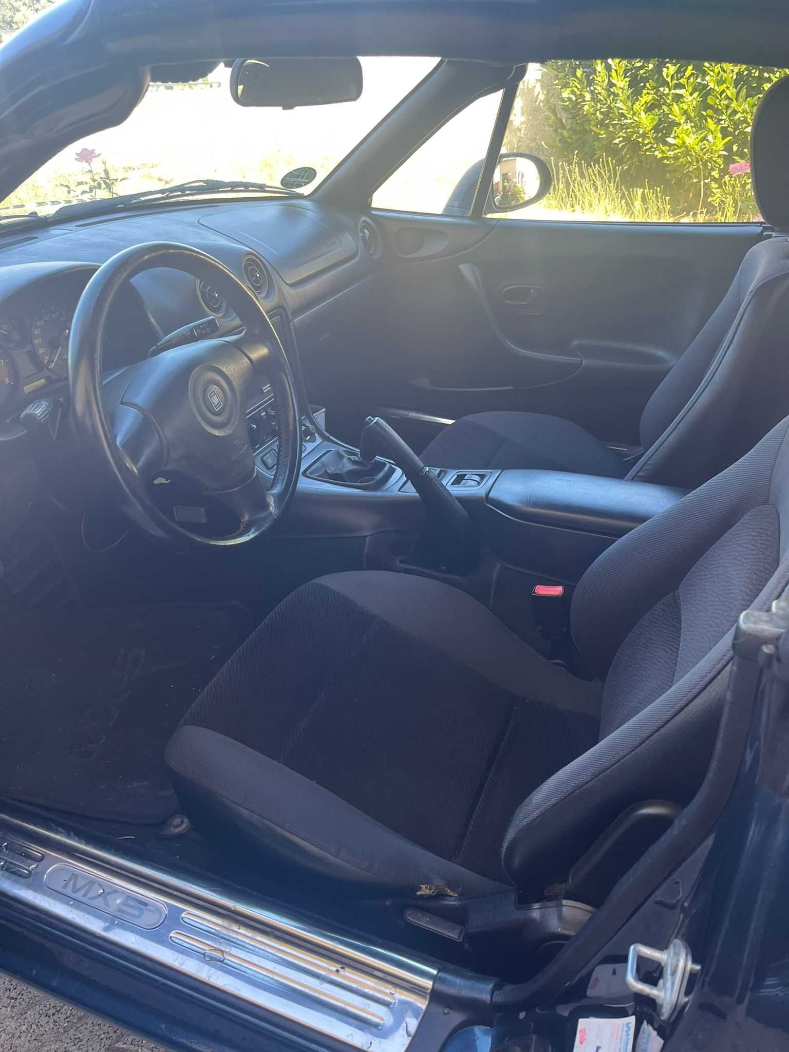 Mazda MX-5 Ano-2000