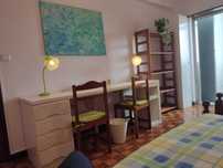 Quarto Só Estudantes Estudantes Universitárias–2 AMIGAS-Metro à Porta