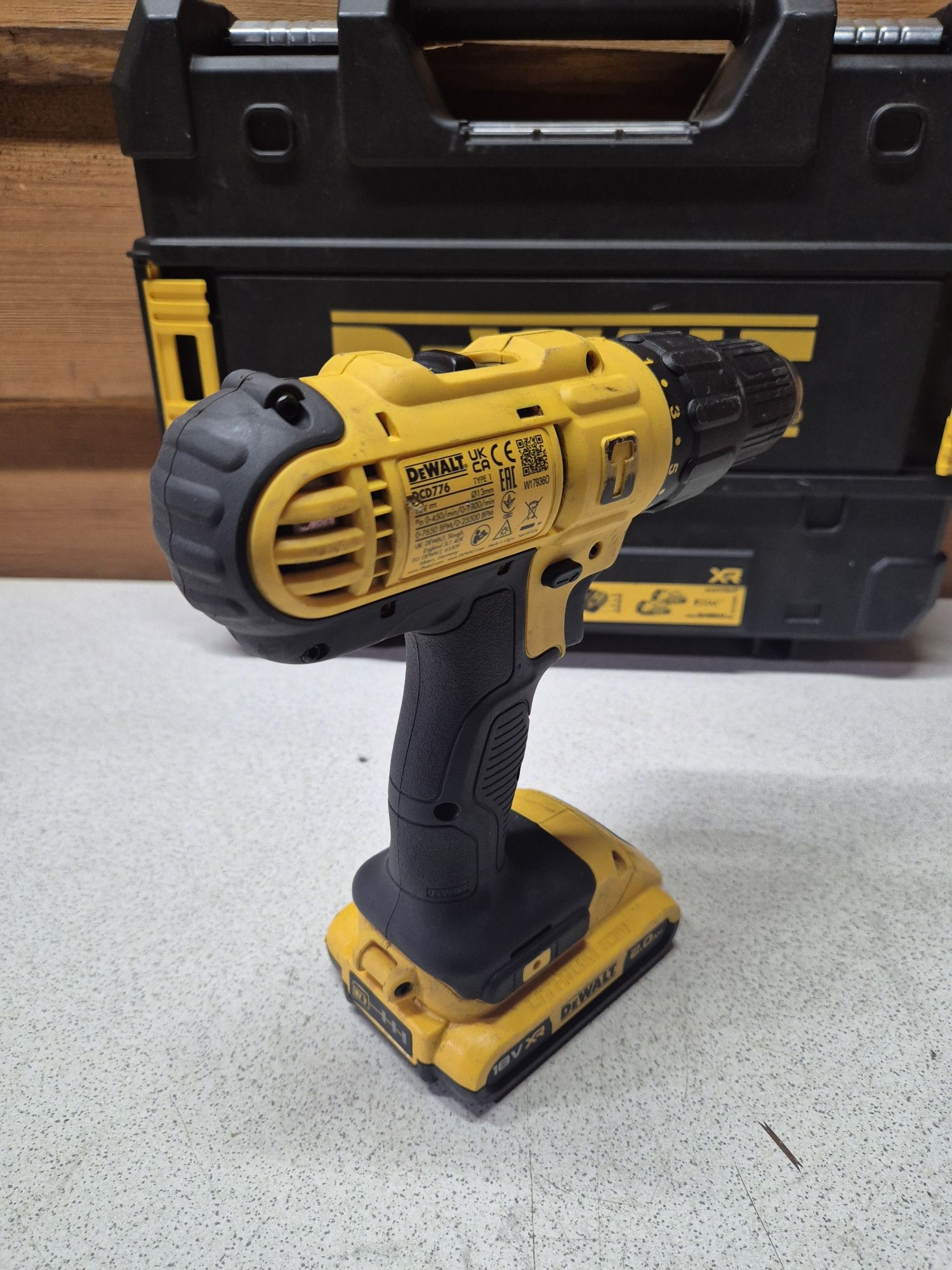 DeWalt Wkrętarka Udarowa +Aku+ Walizka