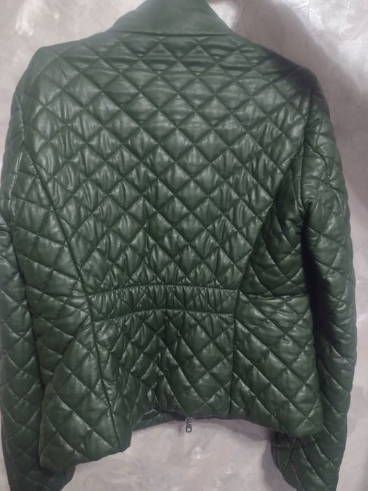 Куртка осіння жіноча