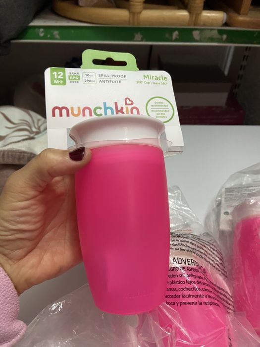 Copos. Ovos de plastico