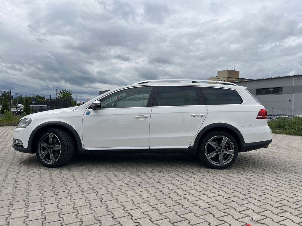 Volkswagen Passat B7 Alltrack 4x4 mały przebieg.