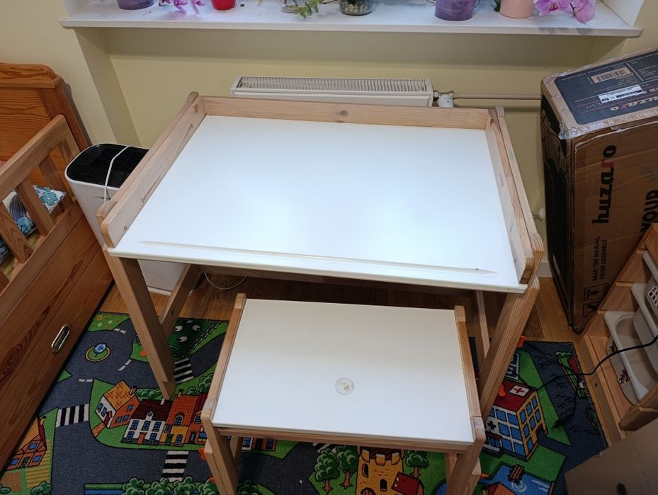 Biurko i krzesło flisat ikea