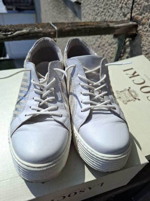 Продаю шкіряні кеди