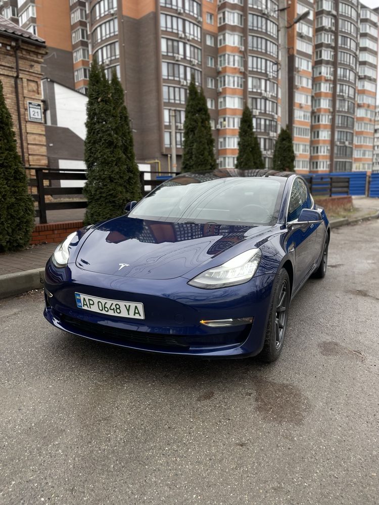 Продам Tesla Model 3