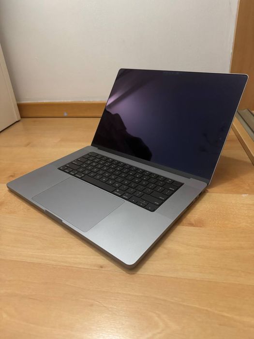 Apple Macbook Pro 16’ M2 Max, 32GB RAM, 1 TB SSD