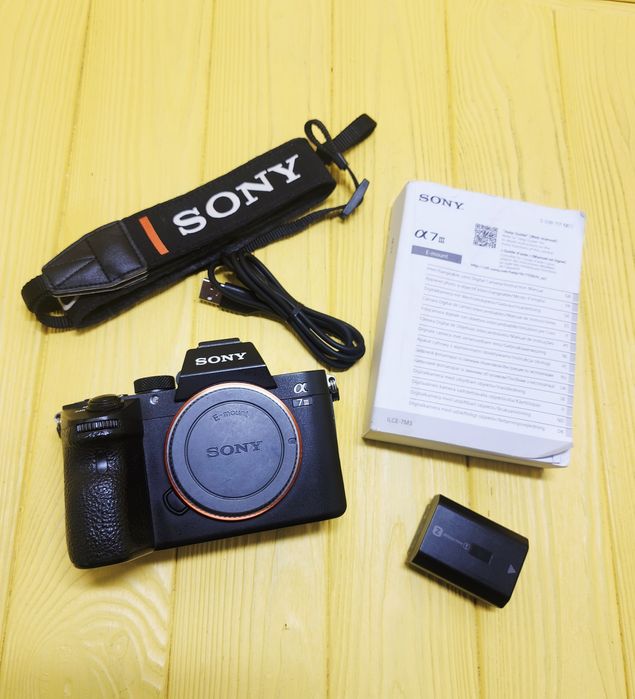 Sony A7 III , a7 3 (body)