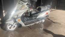 Скутер HUATIAN 150 cc