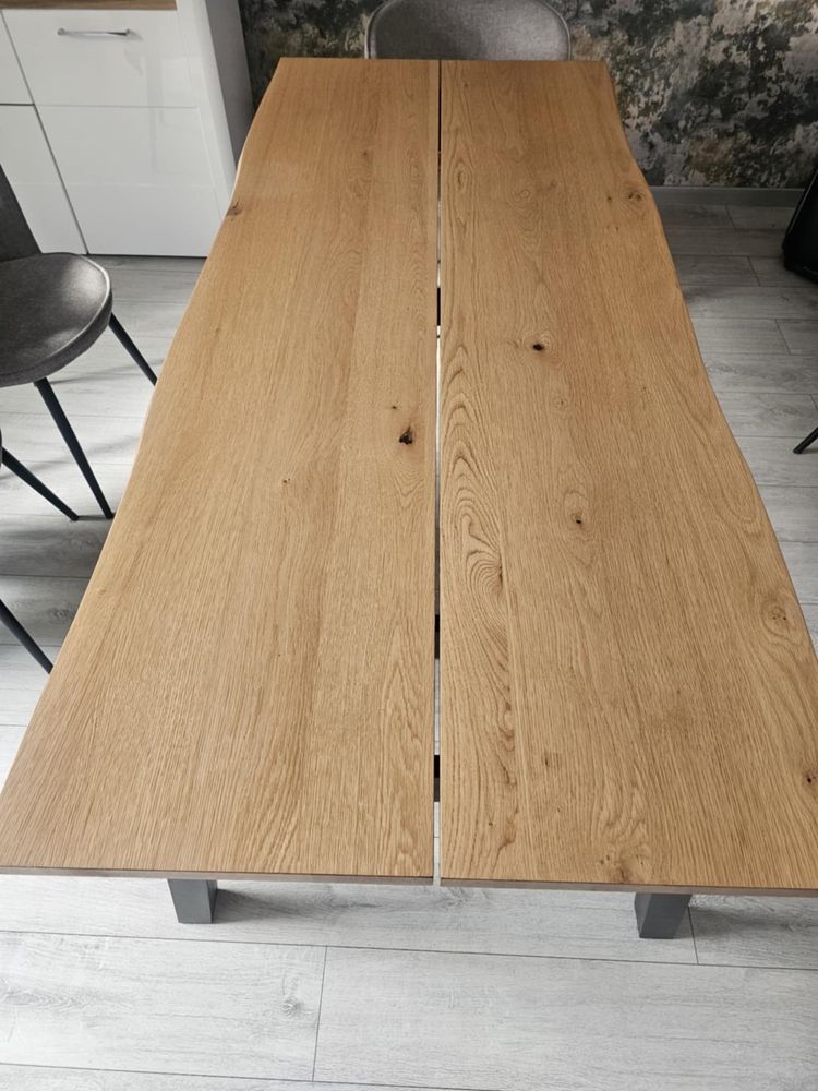 Stol nierozkladany
