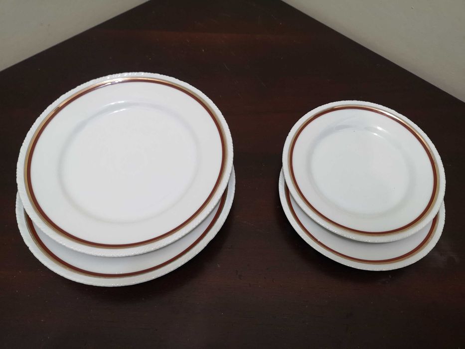 Conjunto de Pratos Vista Alegre