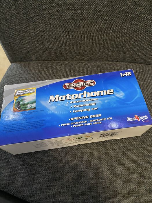 Игрушечный дом на колесах Teamsters Motorhome 1*48