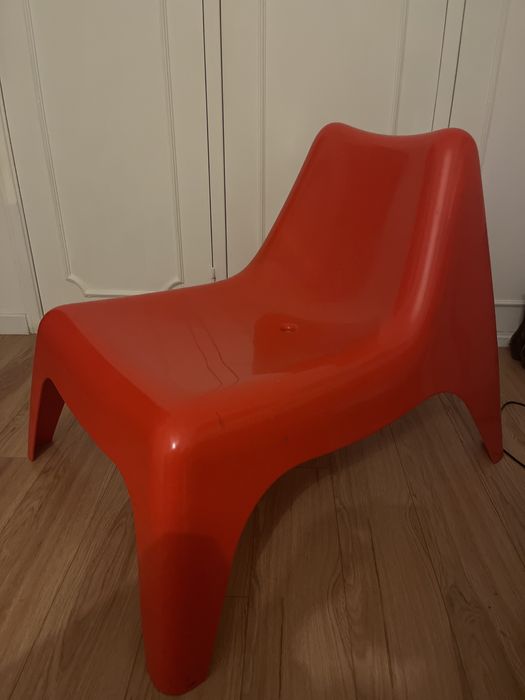 Cadeira Ikea vermelha