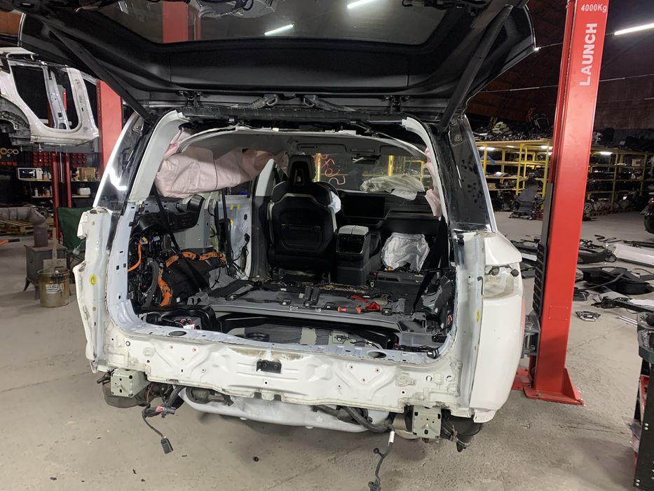 Розборка Rivian R1S 2023/6 gen1