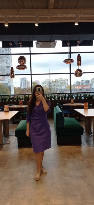 Продам фіолетову сукню та брошку з аметистом