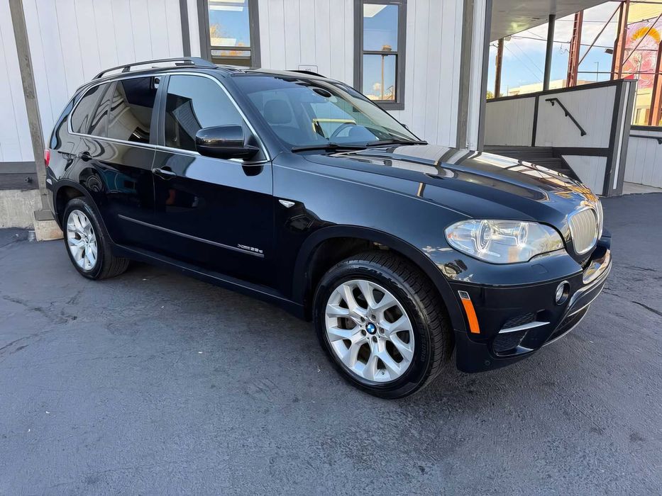 BMW X5 xDrive35d      2013