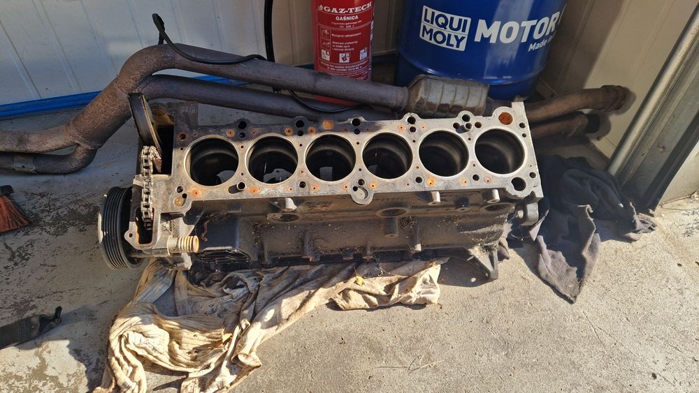 Blok silnika z wałem dół M50B20NV żeliwny blok okazja!