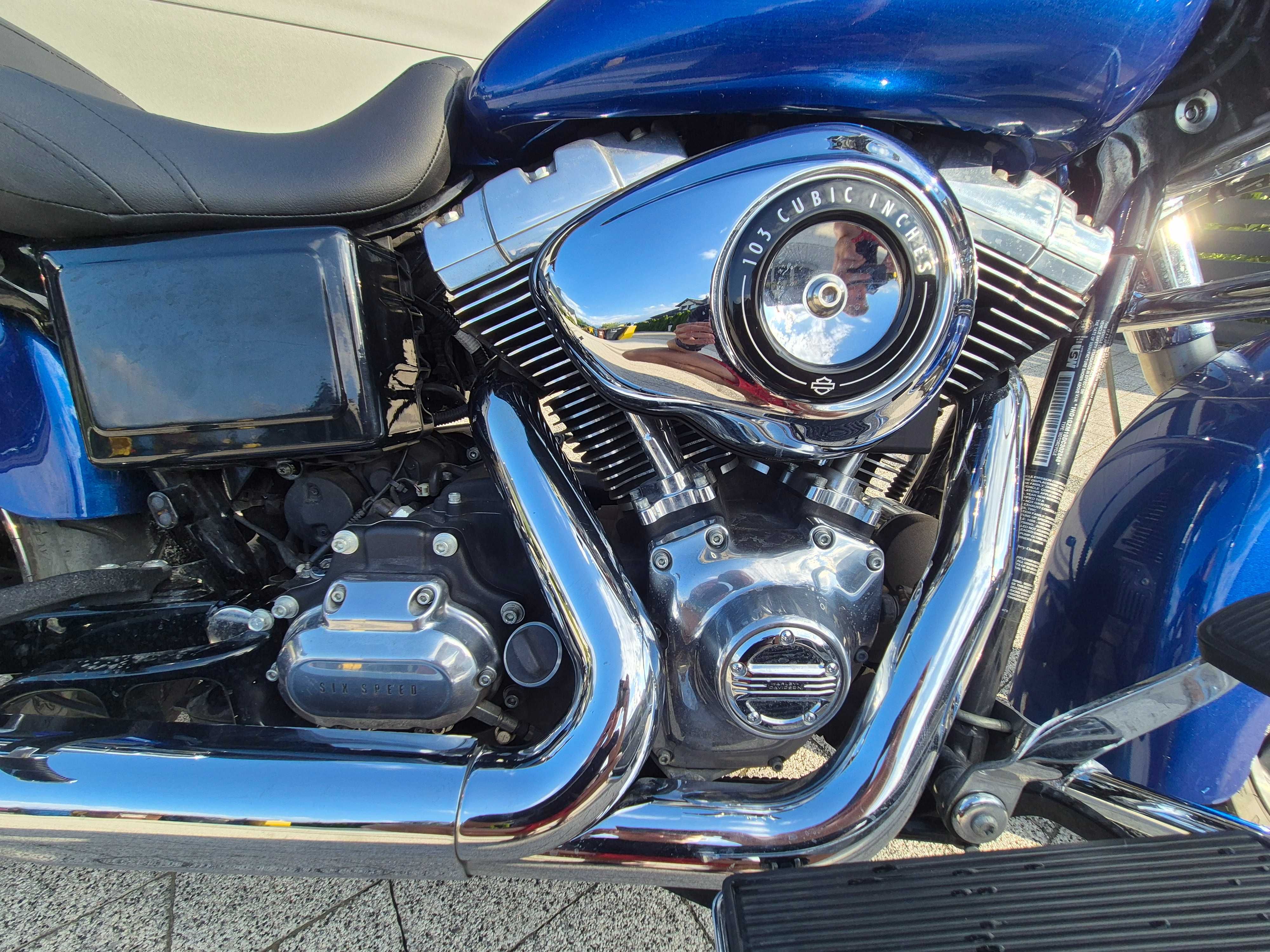 Harley Davidson Dyna Switchback 2015 rok.