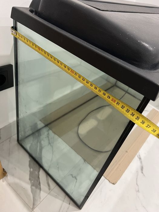 Продам акваріум розміром 80*35*53