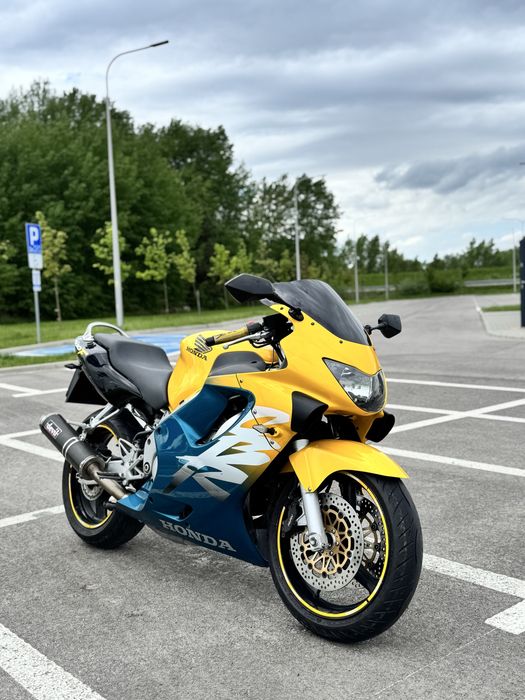 Honda CBR 600 f4