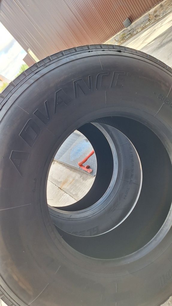 Nowe opony 385 65 r 22.5 naczepa Advance