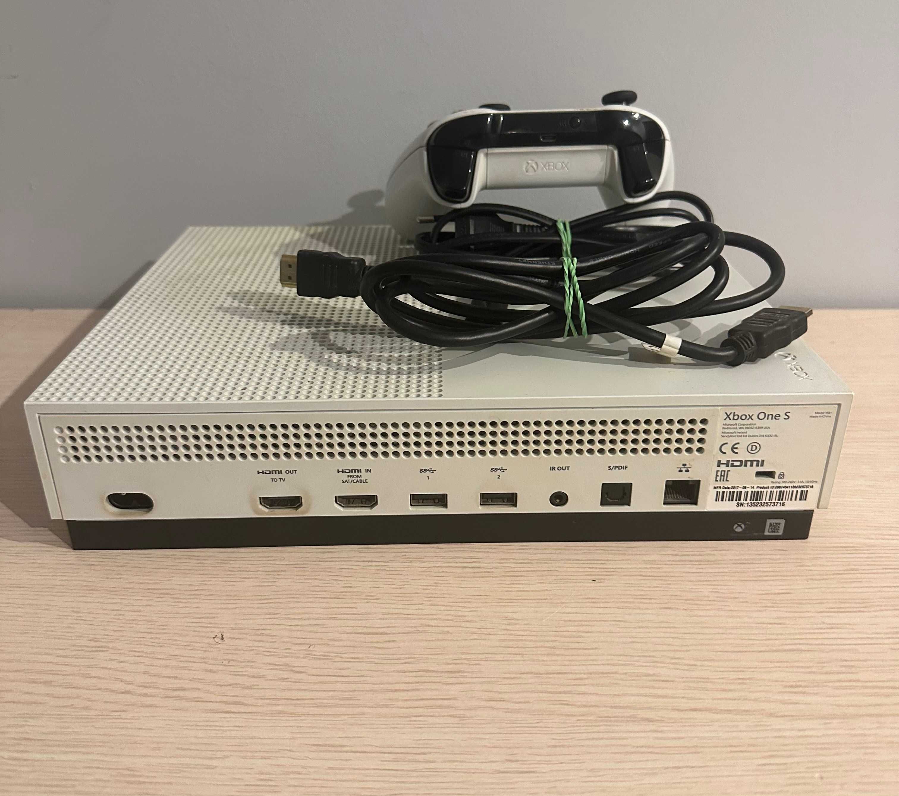 Konsola Xbox One S + kontroler