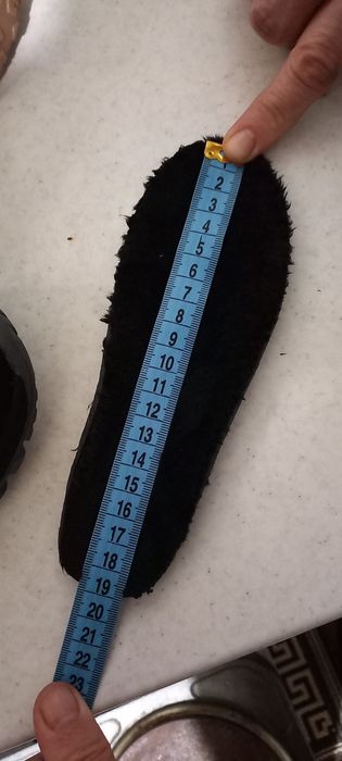 дитяче нове зимове взуття Vty , розмір 29