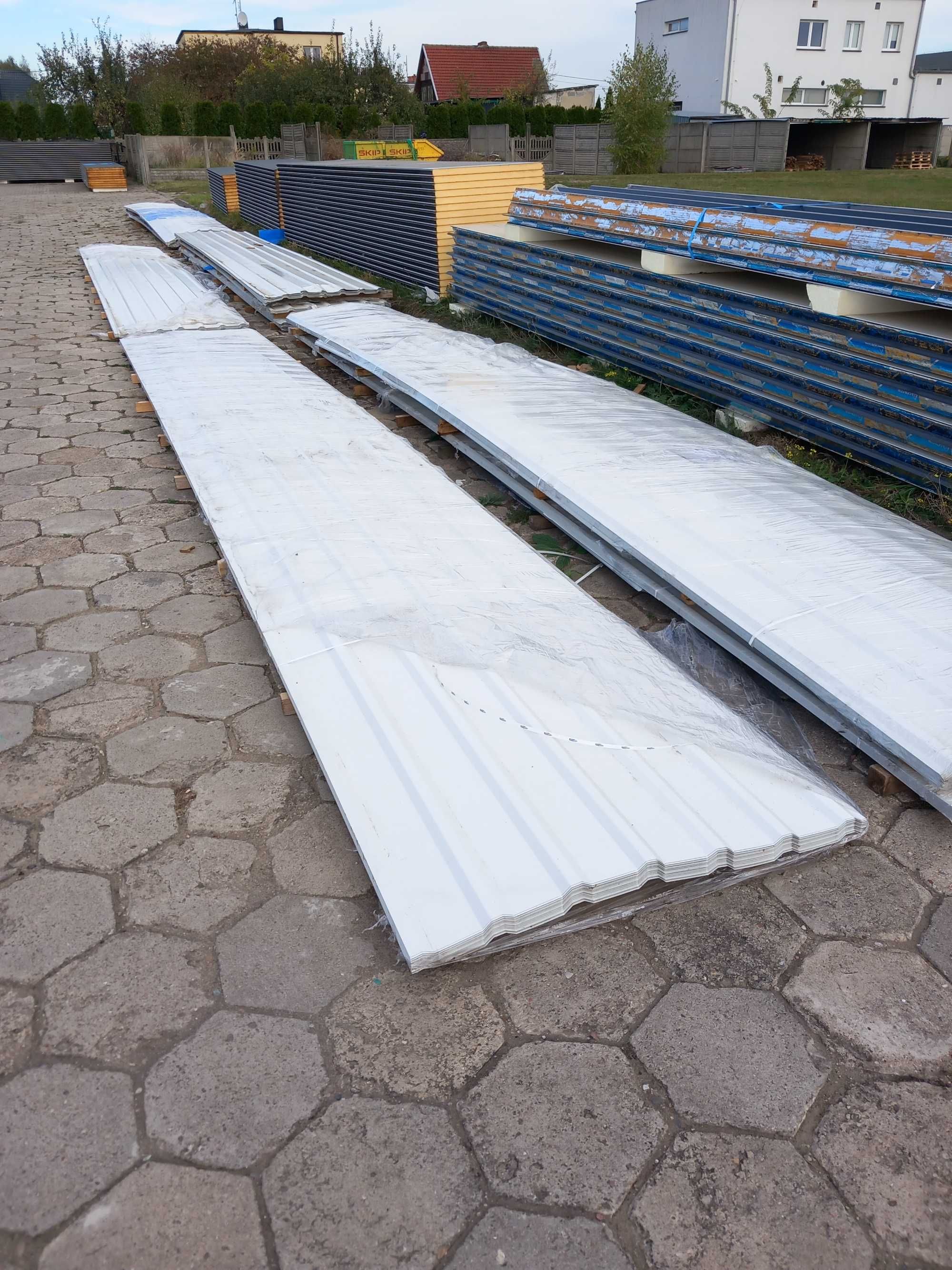 Blacha trapezowa T-20 (0,5) RAL9010 biały, dł. 7,95m. Dostępna od ręki