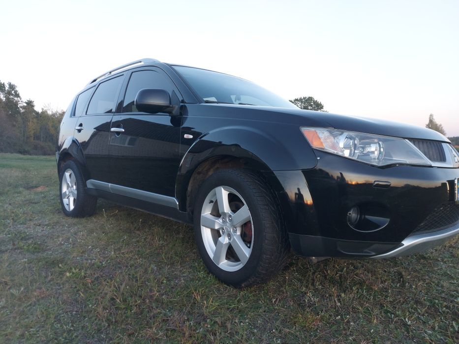 Mitsubishi outlander xl