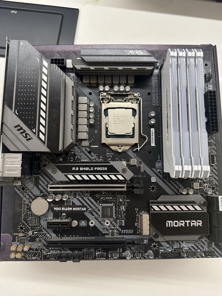intel i5 10600 + MSI B460M mortar + 32 GB Corsair RGB + Corsair H60