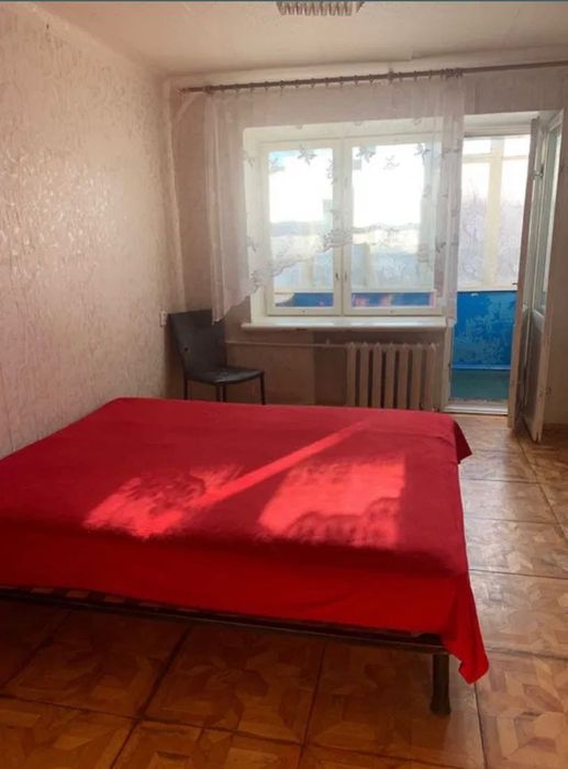 Продам двокімнатну квартиру центр Вишневого