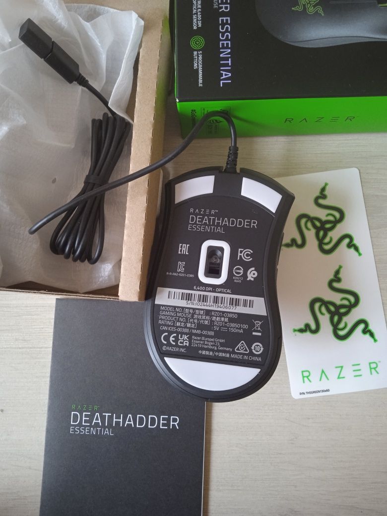 Мишка Razer Deathadder Essential