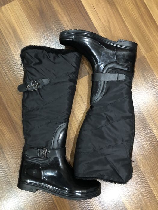 Резиновые зимние сапоги