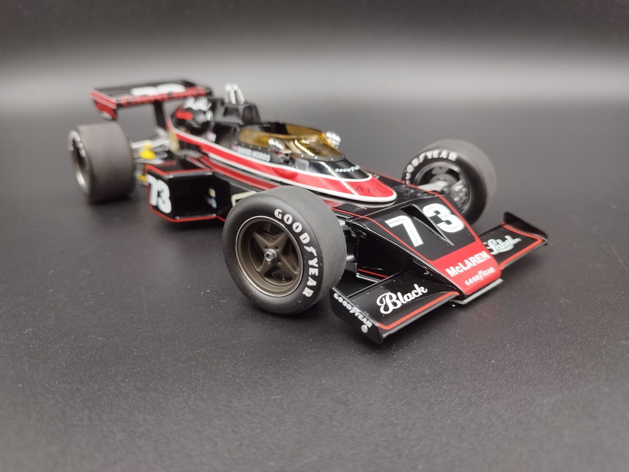 1:18 carousel 1 McLaren M16 #73 David Hobbs 1974 Indi 500 model