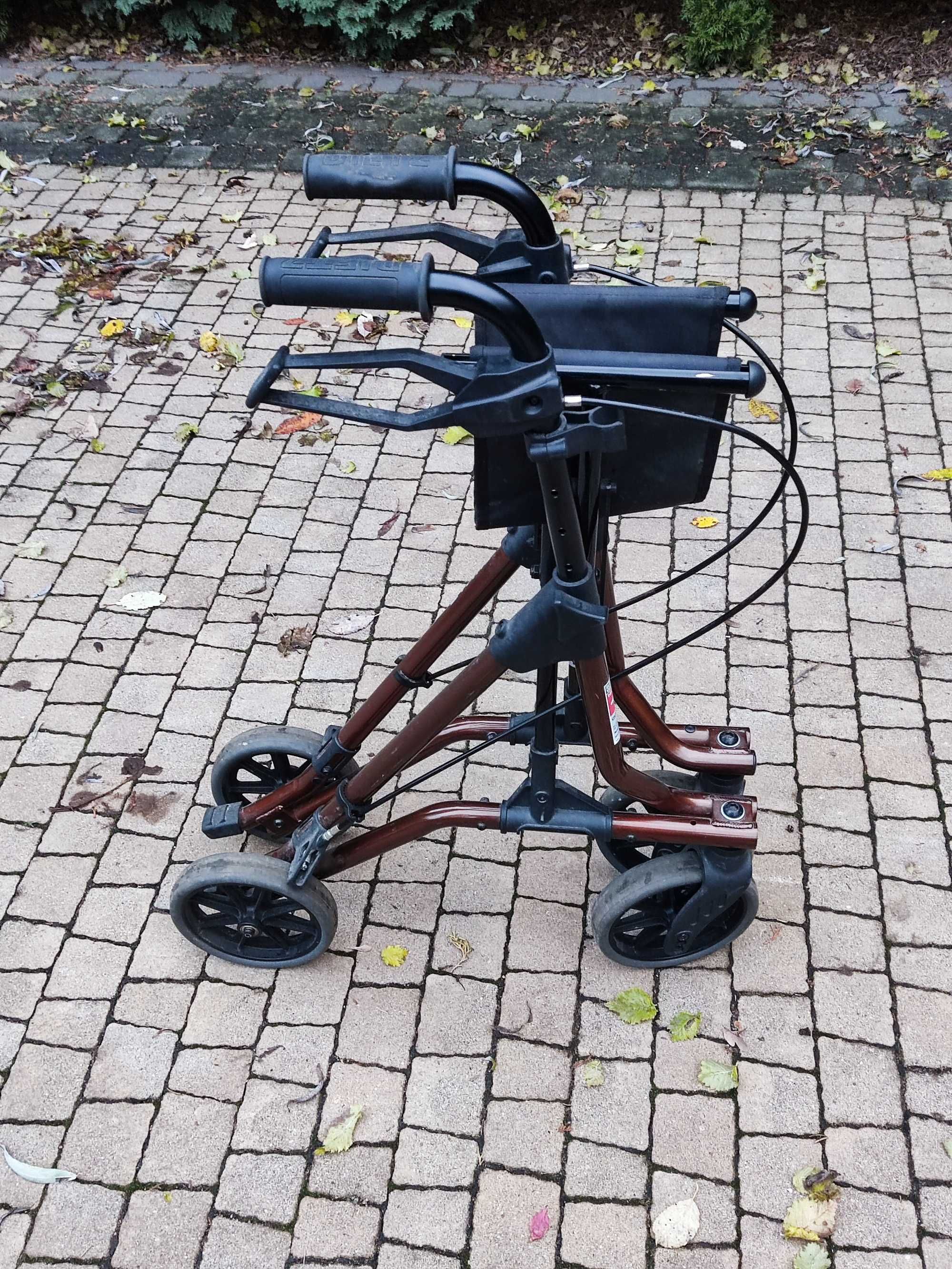 Chodzik, balkonik, rollator