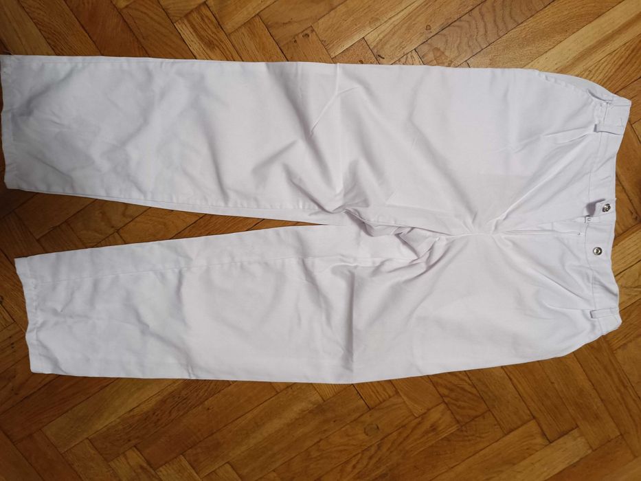 Spodnie białe rozmiar M