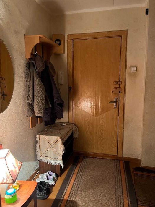 Продам 1 к квартиру на ж\м Левобережный -3     Караван