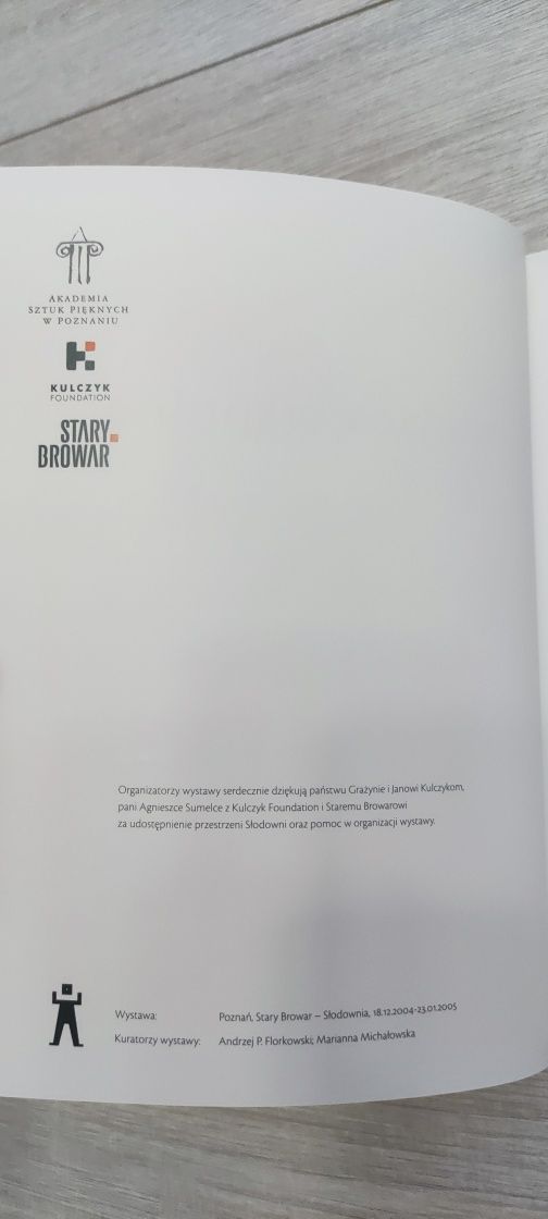 Miejsca Wspólne. Album znanych artystów fotografii.