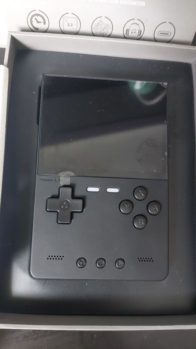 Mini Konsola retro Trimui TG3040