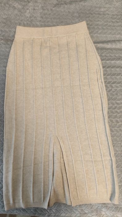 Тепла трикотажна спідниця М/Л