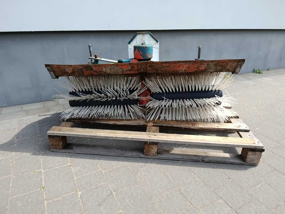 solidna zamiatarka 112 cm do traktorka