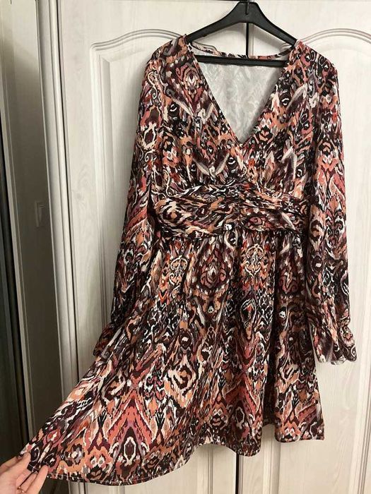 Śliczna wzorzysta sukienka lekka także ciążowa 36 S/ 38 M