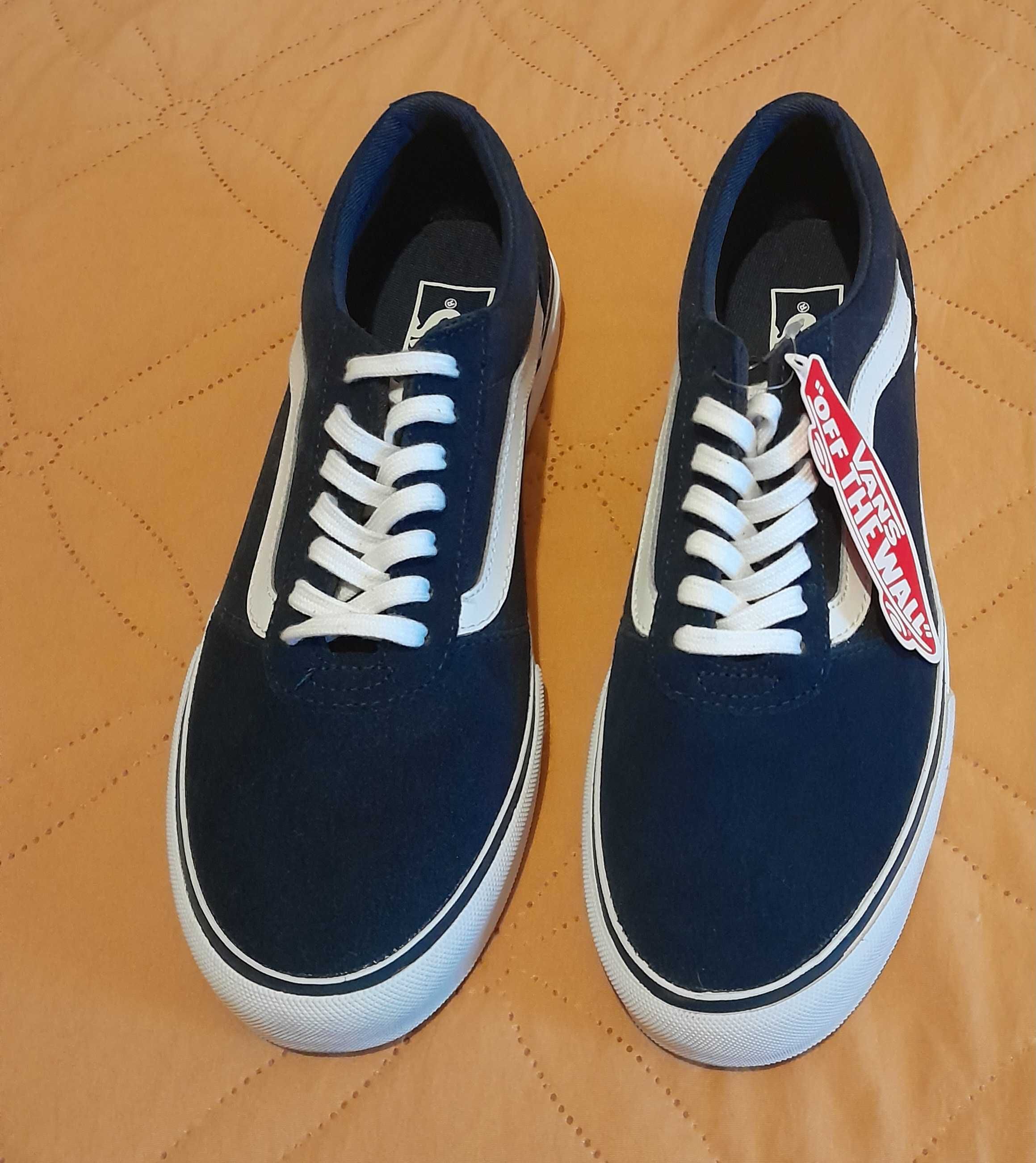 Ténis Vans novos