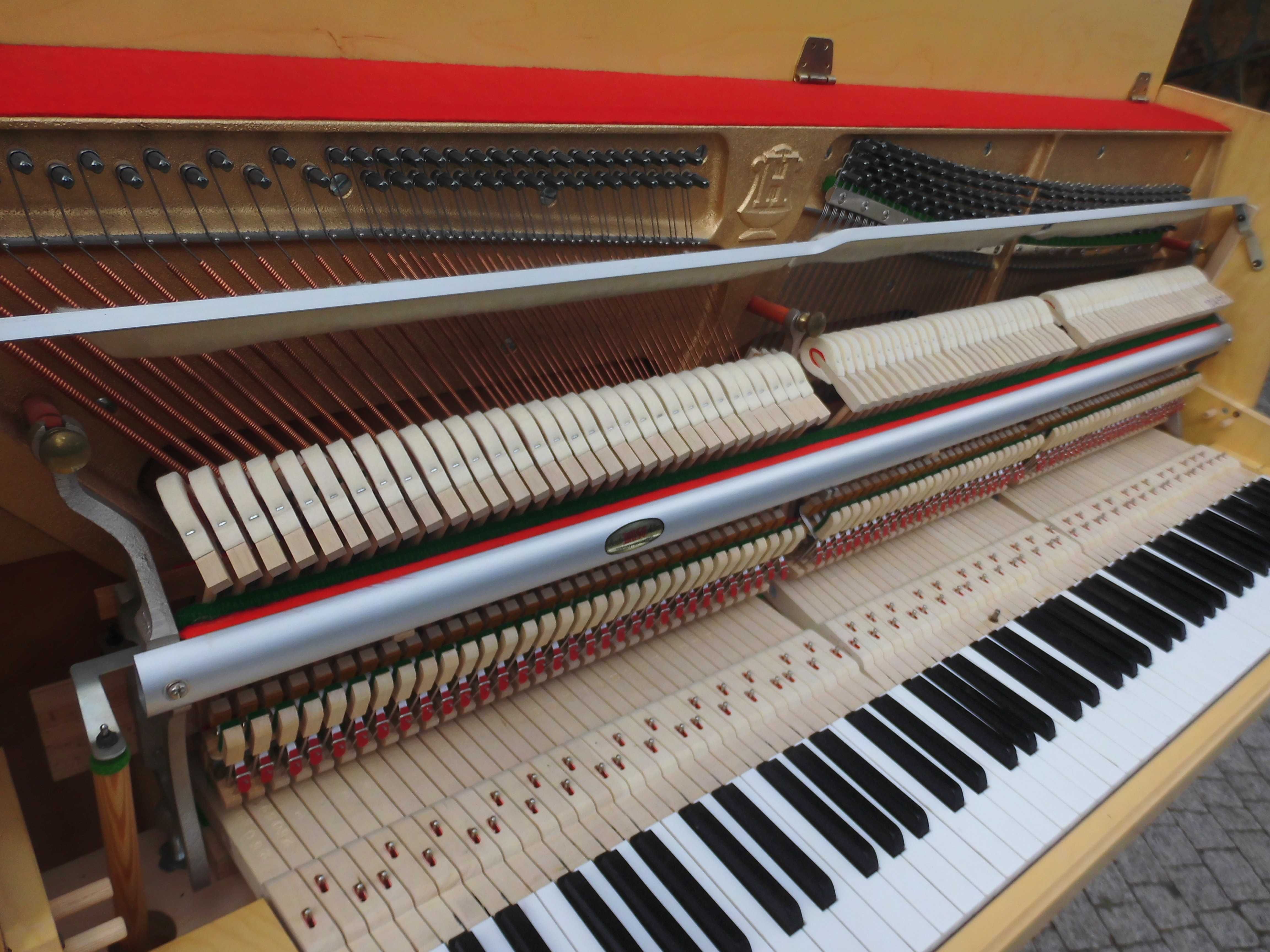 Pianino lata 90 Hellas M110 hamamatsu w jasnej obudowie oryginał