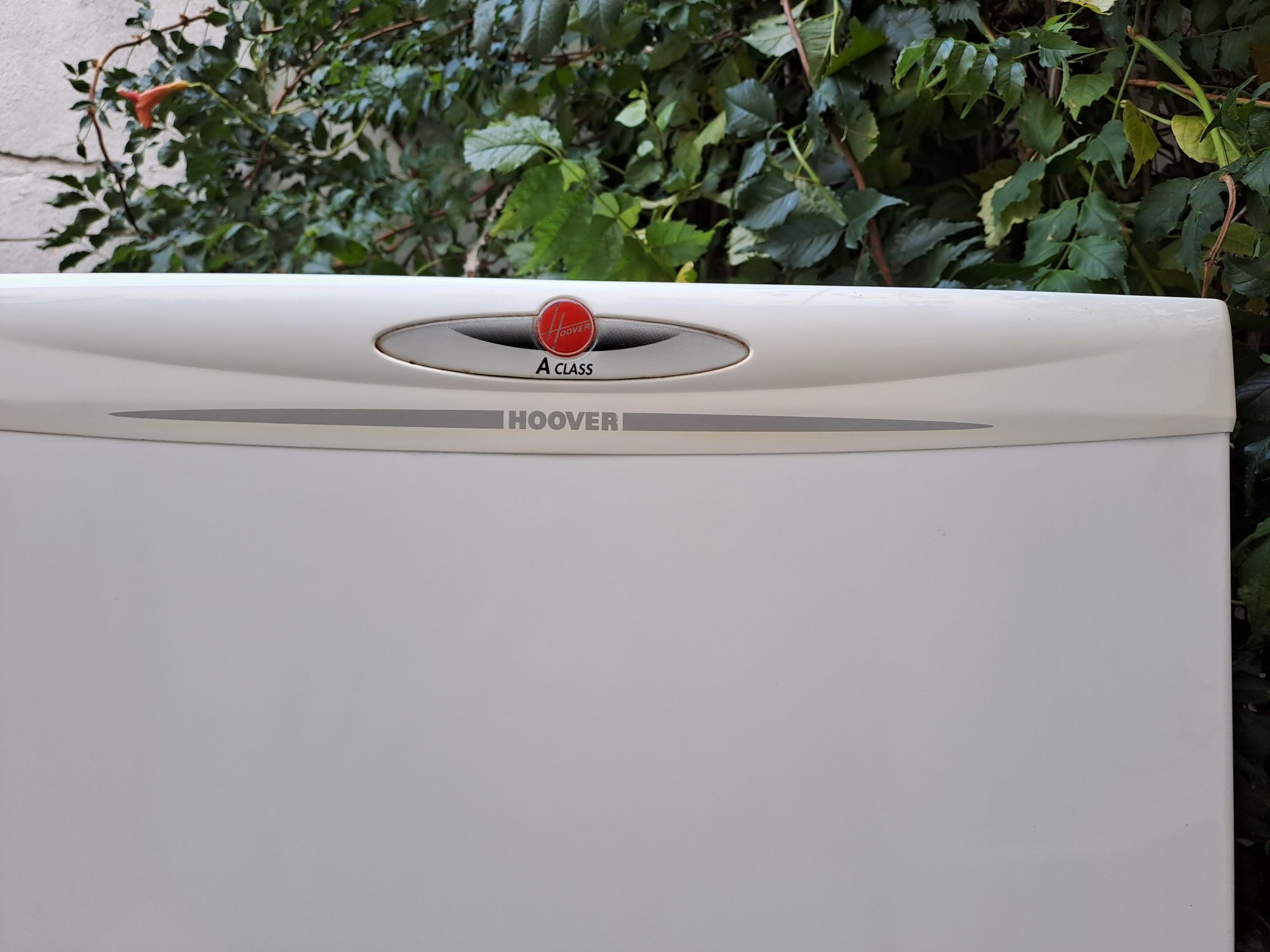 Prateleiras impecáveis Hoover HDA 341 condensador funcionar