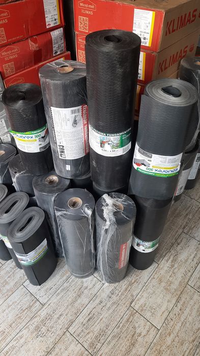 Шиповидна мембрана,ізоліт,гідроізоляція під плитку,труба каналізаційна