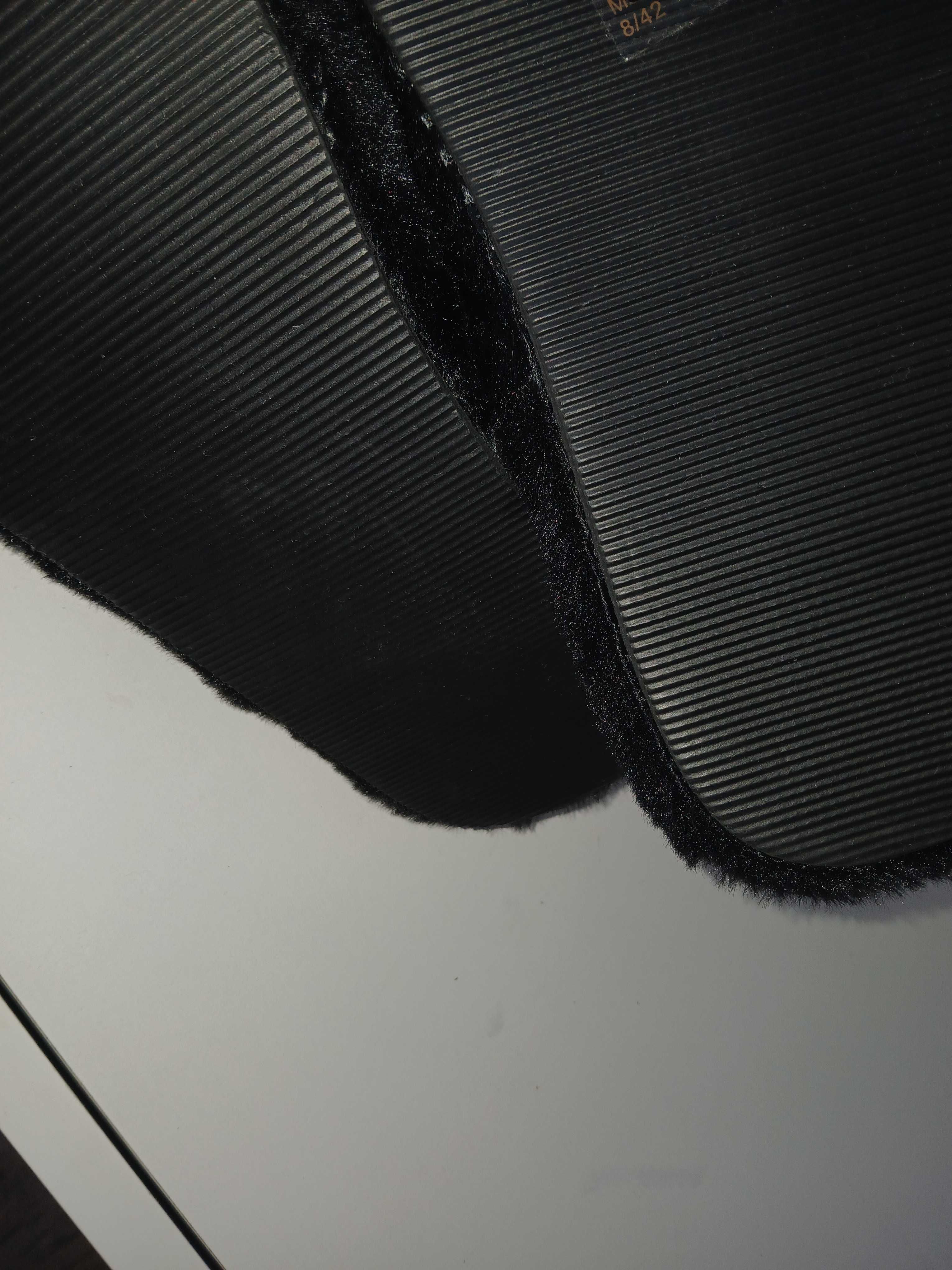 Nowe klapki papcie River Island  41/42 futerko