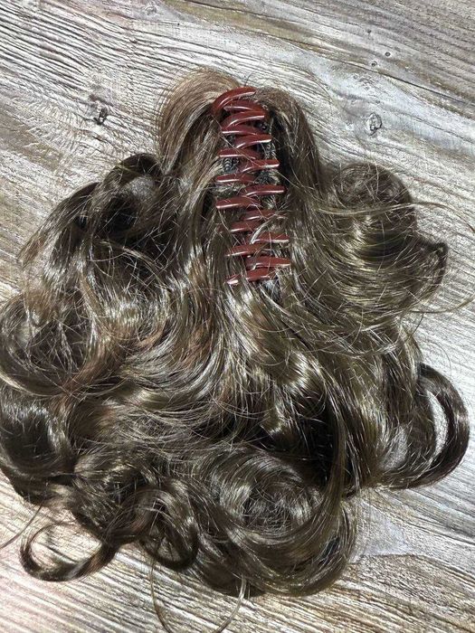 Шиньйон на крабе diamond хвилястий 35 см шоколад