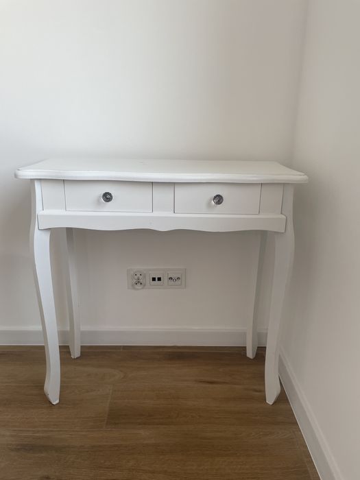 toaletka z szufladami