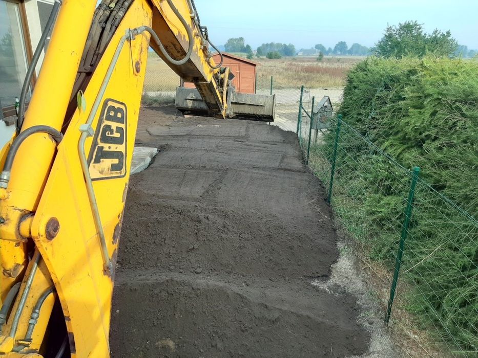 Usługi koparko ładowarką/koparka Mecalac