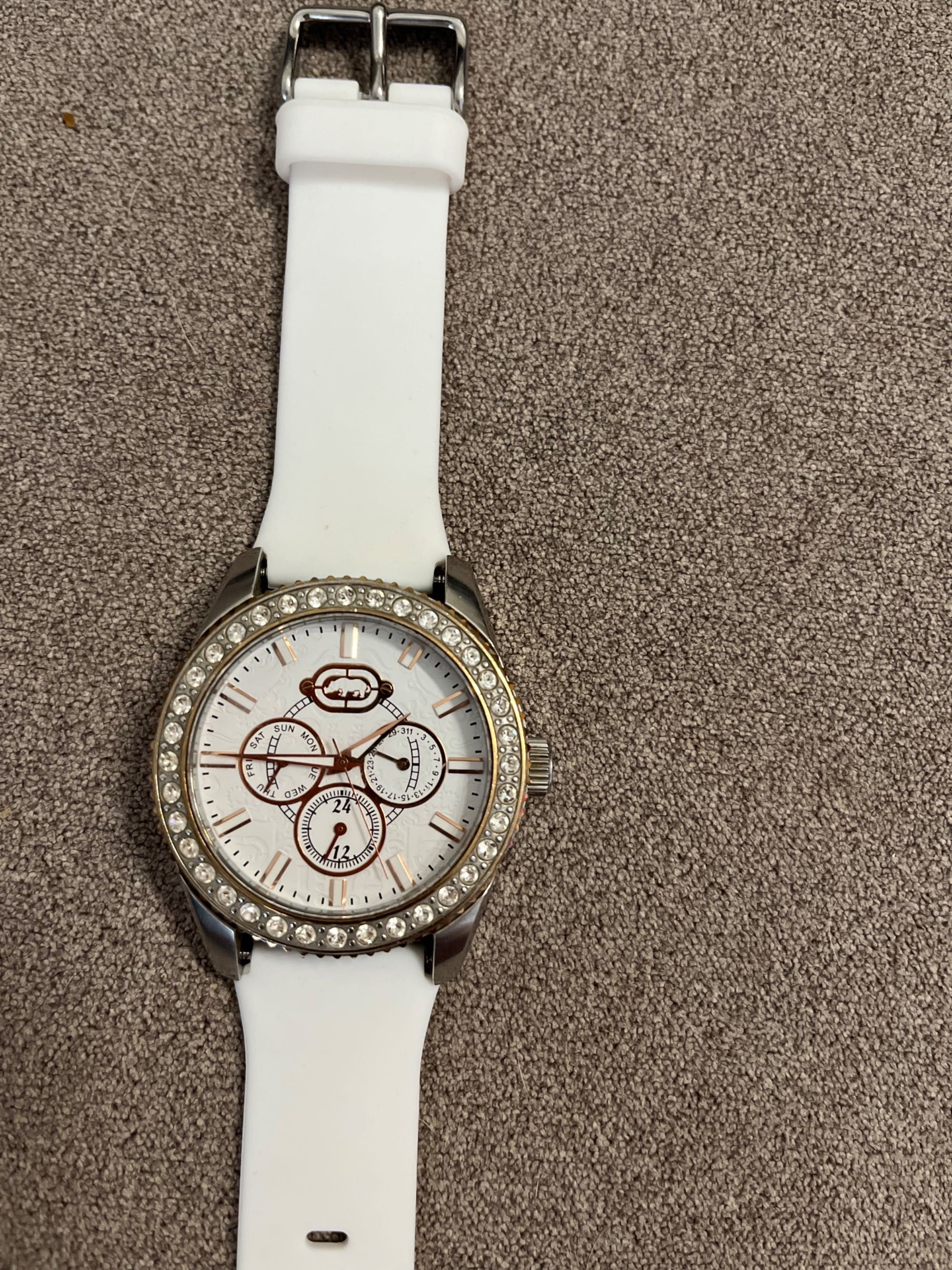Часы женские Marc Ecko